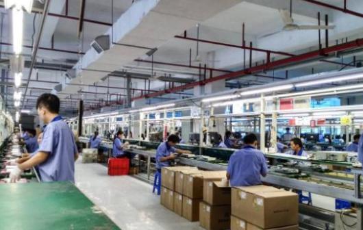 小學(xué)學(xué)歷如何經(jīng)營(yíng)公司 他不僅有800多名員工,還成立了工廠