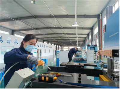 潘集區(qū):企業(yè)新春忙生產(chǎn) 力爭(zhēng)首季開(kāi)門(mén)紅